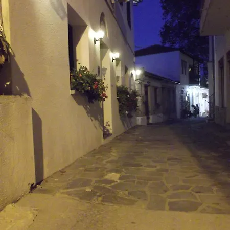Апартаменты Vera's Traditional House