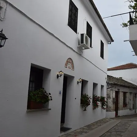 Apartment Vera's Traditional House *