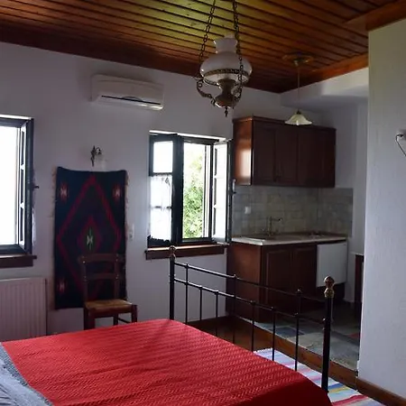 Vera's Traditional House