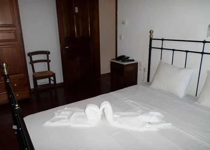 Vera's Traditional House *